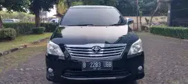 Toyota innova 2.5 G at 2012 hitam Rp 202jt