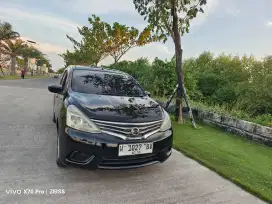 Nissan Grand Livina SV 2014