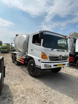 Truk Mixer Hino 500 FM 260 TI Tahun 2014