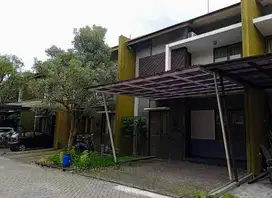 Rumah Cluster Grande Setraduta Elit Lokasi Strategis Bebas Banjir