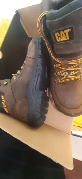 Sepatu Pria Caterpillar Steel Toe (new)