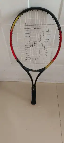 Raket Tenis Wilson Becker