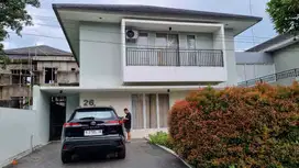 DIJUAL RUMAH 2LT BAGUS MEDI 2 DEKET AEONMALL BISA NEGO SENTUL SSR490