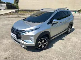 Low KM Mitsubishi Xpander 1.5 Cross Bensin-AT 2021 Silver PAL