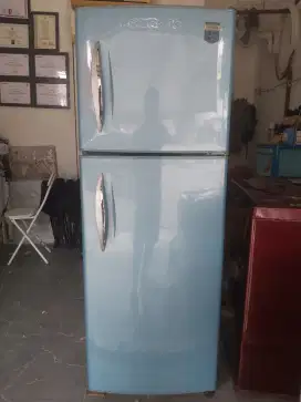 Kulkas TOSHIBA GLACIO