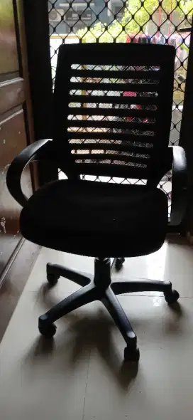 Kursi Kantor Hidrolik
