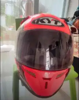 Helm ,,,KYT UK xl
