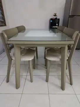 Jual Cepat Meja makan 4 seat second