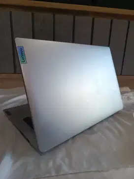 Lenovo SLIM 1 second like new
