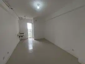 Sewa Apartemen Studio Kosongan Bassura City Unit Baru Lantai 16