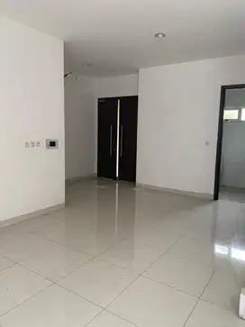 Sewa Rumah 2 Lantai Cluster Palm Spring Plus AC Jakarta Garden City028