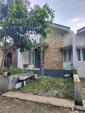 Rumah Cluster Cihanjuang Rahayu 2 Menit STIKES Rajawali