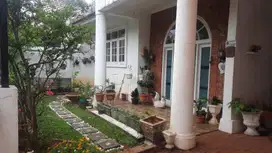 DIJUAL RUMAH CANTIK 1 LT, SIAP HUNI DI CINERE, DKT TOL BRIGIF