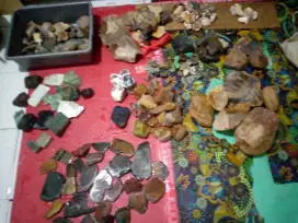 Bahan batu akik campuran