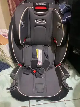 Baby seatcar bangku bayi di mobil