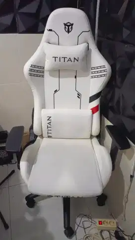 KURSI GAMING TITAN NO MINUS