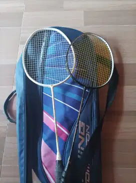 di jual 2 pcs raket + tas lining