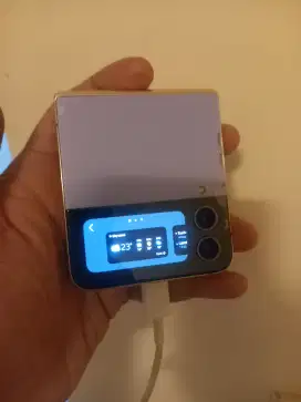 Samsung Z Flip 4 5G SEIN 8/256 FISIK MULUS. MINUS LCD