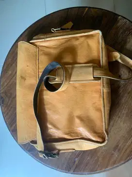 Tas Messenger kulit