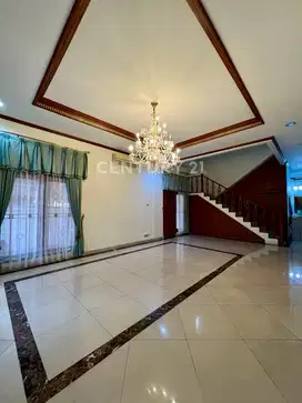 Rumah Hoek 2 Lantai Strategis Dan Siap Huni Di Kayu Putih R2183