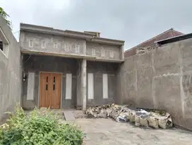 Rumah super luas tirtomoyo araya malang