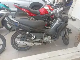 JUAL CEPAT YAMAHA JUPITER Z 2010 HITAM BAGUS