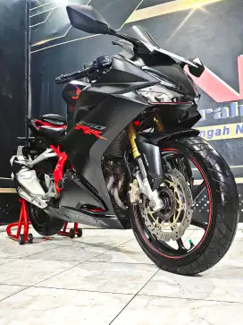 Cbr250rr  black mate  km.10rb super 2019 gass. Anugerah motor rungkut