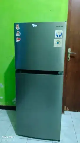 Kulkas Hitachi 2 pintu inverter