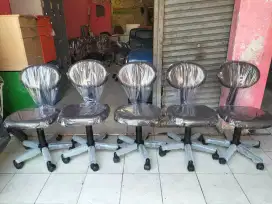 Kursi staf kantor