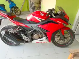 Honda Cbr 150 r thn 2016