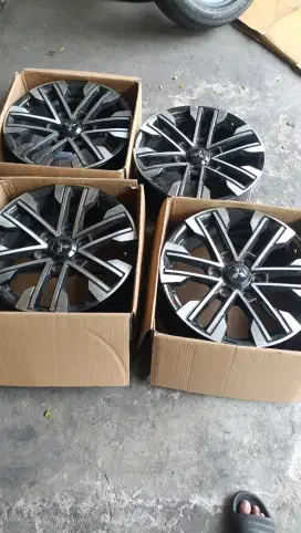 Jual velg copotan baru Pajero R18 original