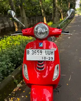 JUAL MURAH VESPA LX 125 iGET FACELIFT 2019 MULUS