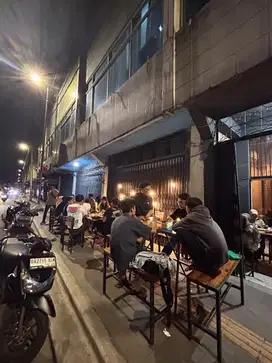 Dibutuhkan segera lowongan pekerjaan cafe