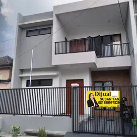 DIJUAL RUMAH  BARU SEMI FURNISHED Permata Safira Surabaya