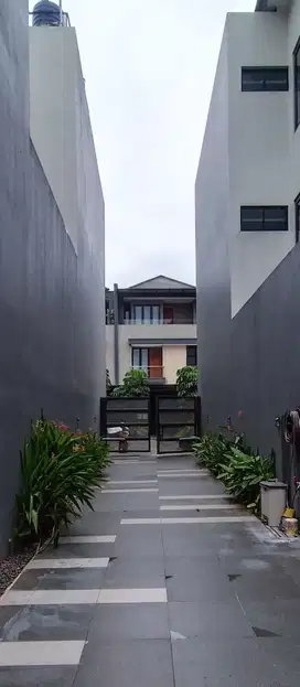 dijual rumah murah di grand trevista, kebon jeruk, jakarta barat