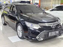 Toyota Camry V 2015 hitam
