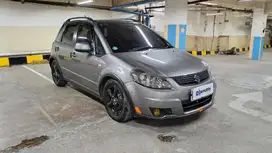 TDP Rendah Suzuki SX4 1.5 X-Over Bensin-MT 2012 Biru CVBDB