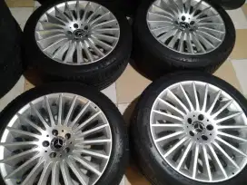 ORI Mercedes Benz c400 ring 19 ban Michelin masih tebal