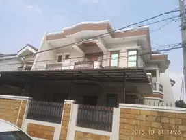 Dijual Rumah Vila Danau Indah . Jalan sunter kirana