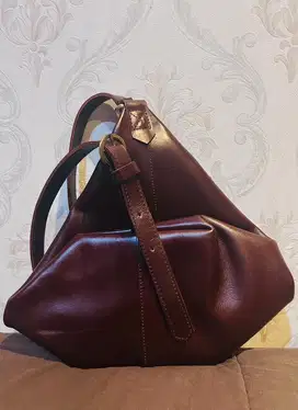 Tas Kulit Asli Sapi