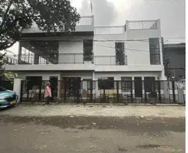 di Jual via lelang Rumah/office keren di tebet mas tebet barat Jakarta