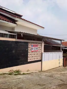 Rumah Komplek Cipageran Semi Furnished Akses Jalan Mudah SHM