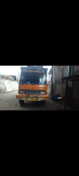 Truk tronton ps190