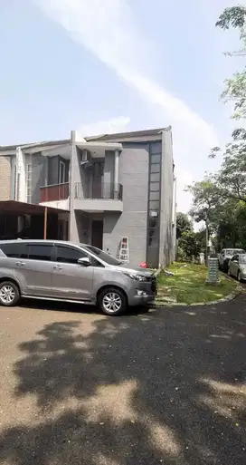 Rumah Hoek Citragran Cibubur Siap Huni