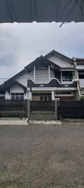 Dijual Rumah Besar Mewah dan Terawat di Turangga Buahbatu Bandung