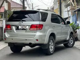 Toyota fortuner G lux 2.7 matic 2006 pribadi g 2007