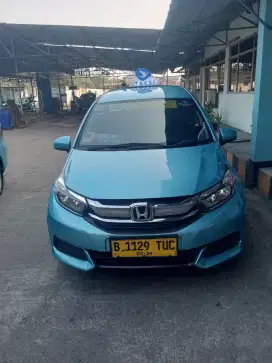 nyari pelamar yang ga bertato jadi supir taksi gaji 5 sampe 6 JT