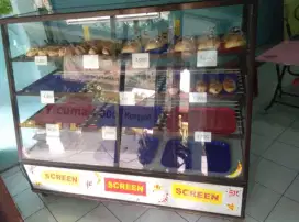 Etalase Toko Kue Bekas 200cm