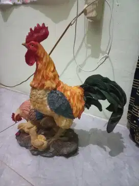 Hiasan ayam jago kayu