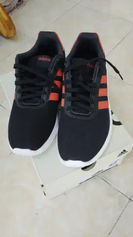 Sepatu Running Addas